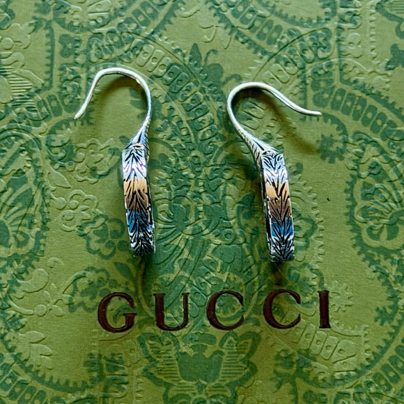 Gucci Silver Drop Earrings with GG Logo - Picture 3 of 7